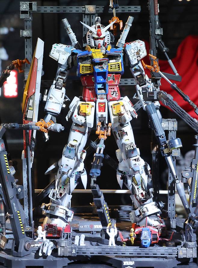 퍼스트 언리쉬드