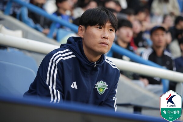 전북현대의 감독 대행 박원재 코치가 줄부상에 아쉬움을 표했다.