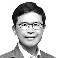 신민영 홍익대 경제학부 초빙교수