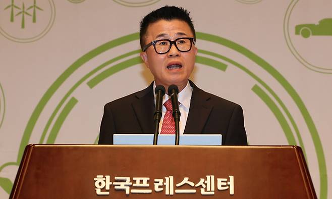 13일 서울 중구 한국프레스센터 국제회의장에서 세계일보 주최로 열린 '2024 세계에너지포럼'에서 정희택 세계일보 사장이 인사말을 하고 있다. 남정탁 기자