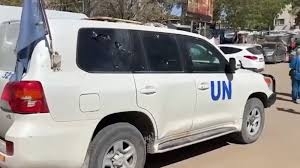 팔레스타인 가자지구 라파에서 총격을 받은 유엔 차량이 13일(현지시간) 거리에 세워져 있다. X 갈무리