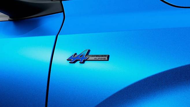 르노 라팔 E테크 4x4