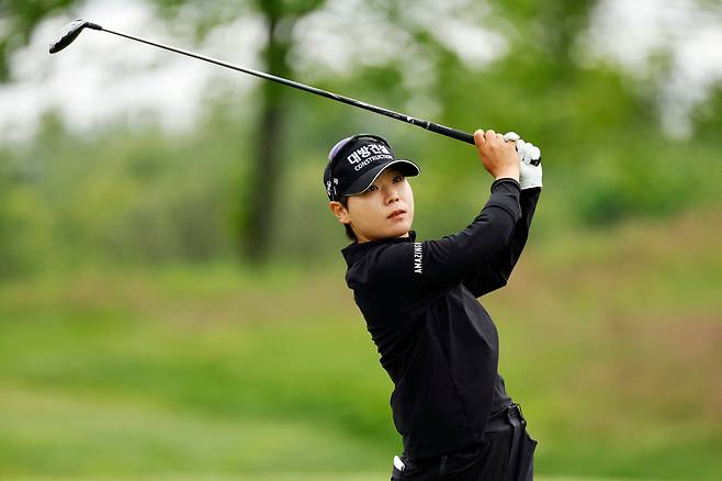 이소미가 17일 미국 뉴저지주 리버티 내셔널 골프클럽에서 열린 LPGA 투어 미즈호 아메리카스 오픈 13번홀에서 티샷을 하고 있다./AFP 연합뉴스