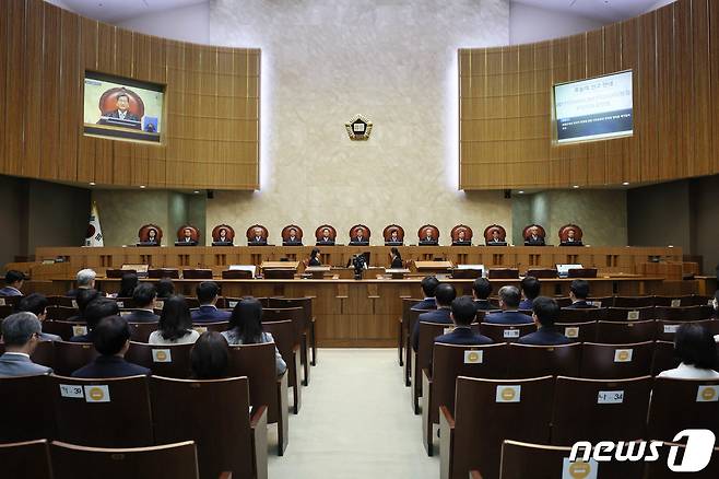 대법관들이 전원합의체 선고를 위해 자리에 앉아있다. (공동취재)2023.5.11/뉴스1 ⓒ News1 박세연 기자