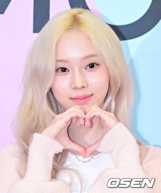 [OSEN=지형준 기자] 8일 오전 서울 성수동의 한 팝업스토어에서 가수 에스파 윈터의 포토행사가 열렸다.윈터가 포즈를 취하고 있다. 2024.03.08 /jpnews@osen.co.kr