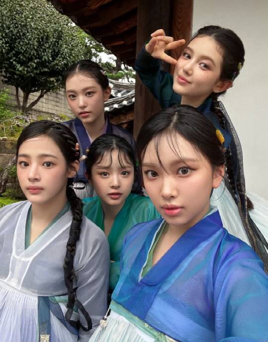 그룹 뉴진스. 뉴진스 인스타그램 갈무리.