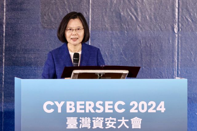 차이잉원 대만 총통이 지난 14일(현지시간) 타이베이에서 열린 사이버 보안 박람회에서 연설하고 있다. EPA연합뉴스