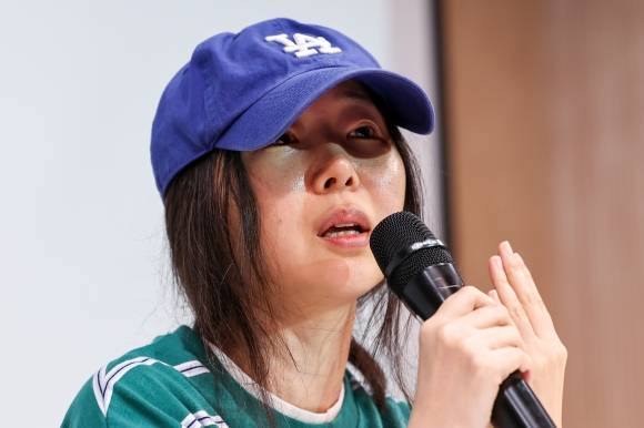 발언하는 민희진 어도어 대표 - 민희진 어도어 대표가 4월 25일 오후 서울 서초구 한국컨퍼런스센터에서 입장 발표 기자회견을 갖고 있다. 2024.4.25 연합뉴스