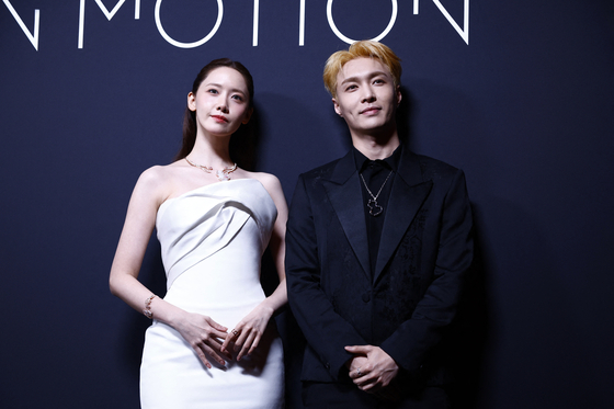 Im Yoon-ah and a guest pose during a photocall for the 2024 Kering Women In Motion Awards and Cannes Film Festival Presidential Dinner as part of the 77th Cannes Film Festival in Cannes, France, May 19, 2024. REUTERS/Sarah Meyssonnier  〈저작권자(c) 연합뉴스, 무단 전재-재배포, AI 학습 및 활용 금지〉