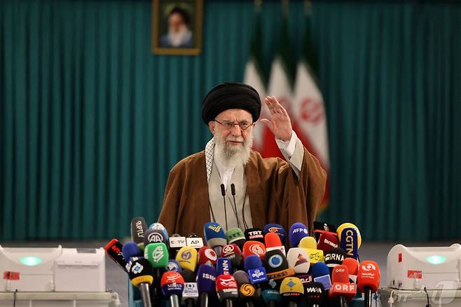 이란 최고지도자 아야톨라 알리 하메네이.  ⓒ AFP=뉴스1 ⓒ News1 정지윤기자