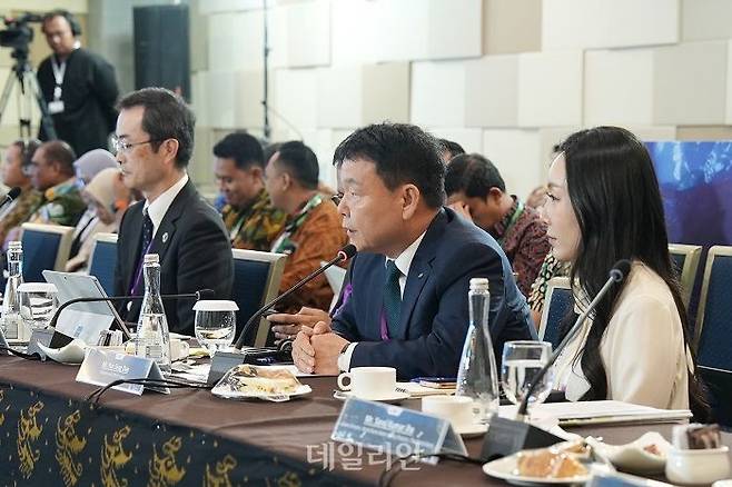 윤석대 한국수자원공사 사장이 19일(현지 시각) 인도네시아 발리에서 열린 '제23차 UN HELP'에서 기후위기 해법으로 초격차 기술에 관해 기조연설을 하고 있다. ⓒ한국수자원공사