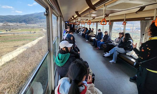 ‘여기로’ 기차 이동 후 관광열차 여행