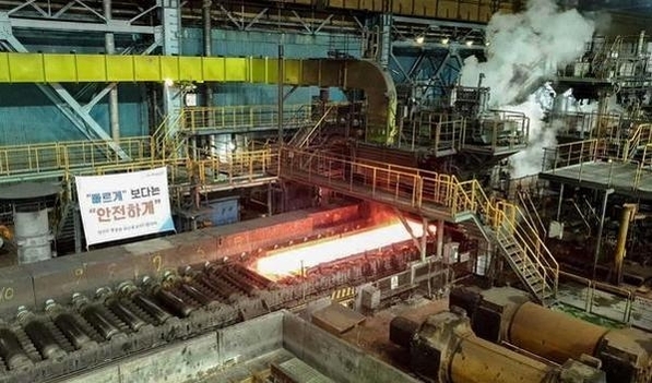 포스코 포항제철소 제2열연공장. 포스코