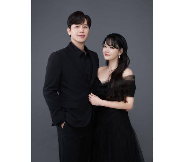 뮤지컬 배우 김소현 손준호 부부가 KBS '코리아 온 스테이지'에 출격한다. 팜트리아일랜드 제공