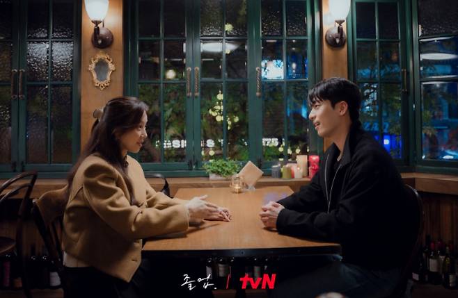 '졸업' 측이 음주운전 장면을 담아낸 것에 대해 고개를 숙였다. /사진=tvN 제공
