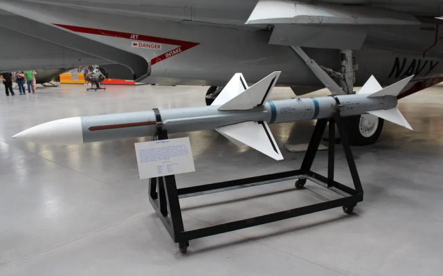 AIM-7 Sparrow(스패로우). 사진 제공=나무위키