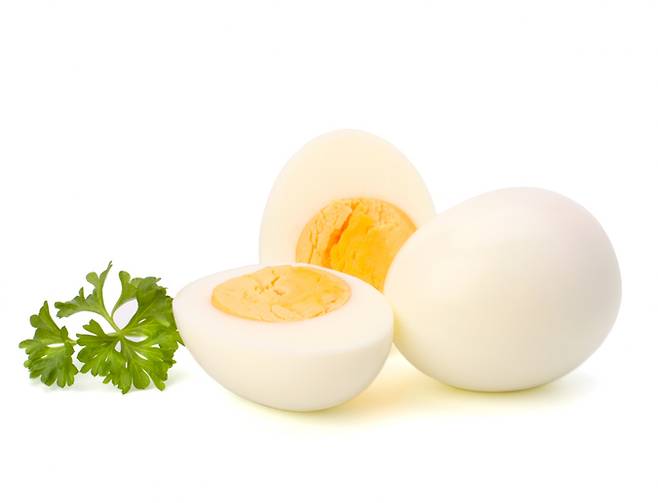 아침에 달걀을 먹는 사람은 빵을 먹는 사람보다 체중 감량이 더 잘되는 것으로 나타났다. [사진=게티이미지뱅크]