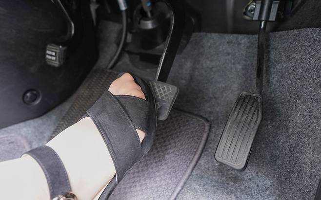 자동차 제조사가 페달 블랙박스 의무화를 반대할 명분은 없다.[사진=게티이미지뱅크]