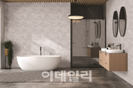 욕실 벽면에 현대L&C ‘보닥 스톤보드’를 적용한 모습 (사진=현대L&C)
