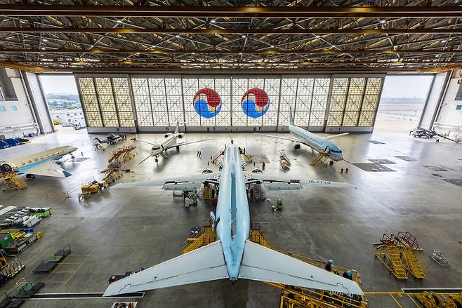 Korean Air's maintenance hangar, located at its headquarters in Gimpo (Korean Air)