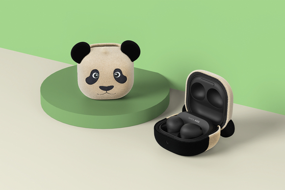 A Galaxy Buds case designed after Fu Bao, the first giant panda born in Korea, will be released on Friday. [SAMSUNG ELECTRONICS]