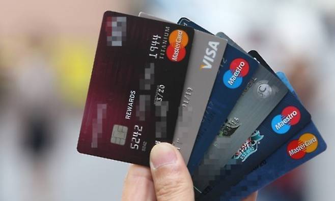 22일 여신금융협회에 따르면, 지난달 말 기준 국내 9개 카드사의 카드론 잔액은 39조9644억원으로 집계됐다. ⓒ연합뉴스
