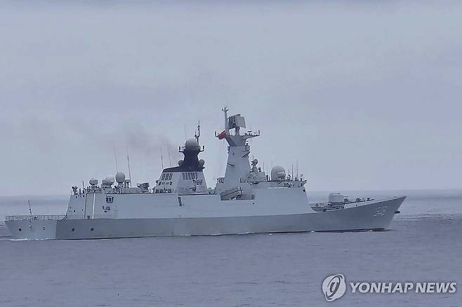 대만이 공개한 훈련 중인 中군함 [AP 연합뉴스. 재판매 및 DB 금지]