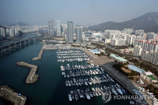 부산시 해운대구 수영만요트경기장. 연합뉴스