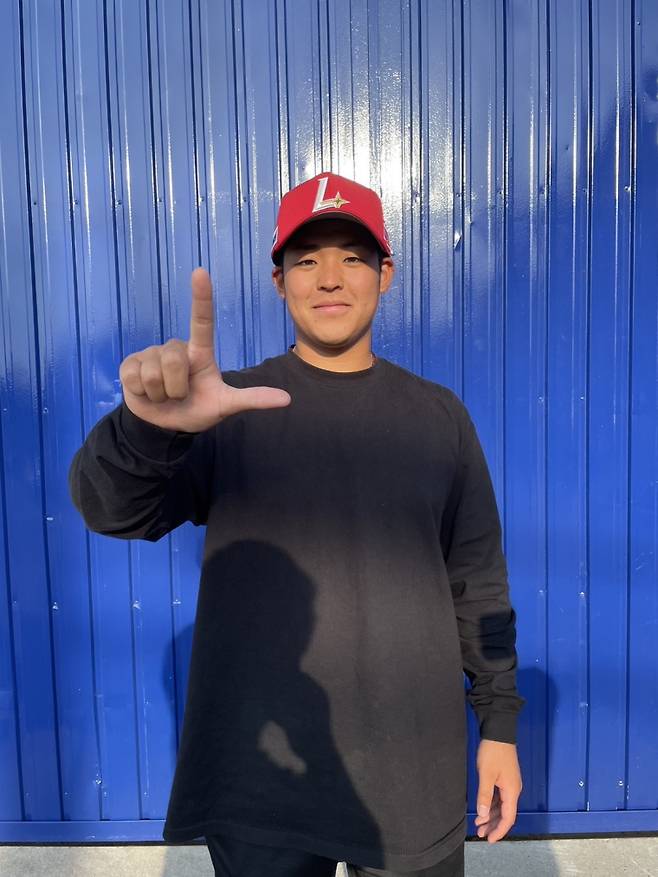 지난 22일 SSG와 계약한 시라카와 케이. 시라카와는 프로야구 사상 첫 대체 외국인 선수로 KBO리그 무대를 밟는다. SSG 제공