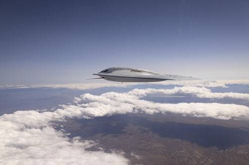 비행하는 B-21 레이더 [사진 = 연합뉴스]