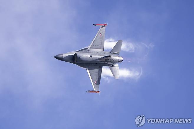 F-16 전투기 [EPA 연합뉴스 자료사진 재판매 및 DB 금지]