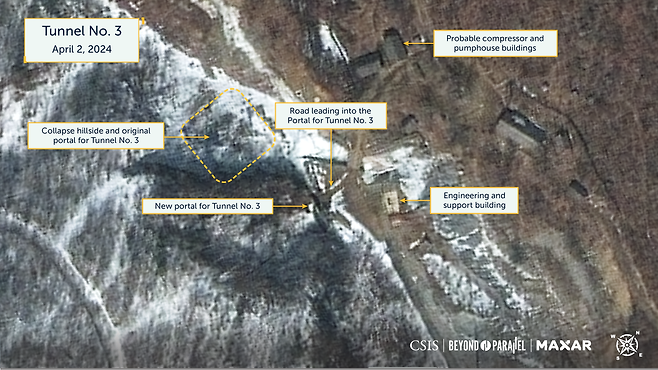 지난 달 2일 위성이 찍은 북한의 함경북도 풍계리에 위치한 핵실험장. 다른 갱도와는 달리 3번 갱도 주변의 도로는 제설작업이 말끔하게 진행돼, 언제든지 7차 핵실험이 가능하다는 분석이 나왔다./CSISㆍMaxmar 위성