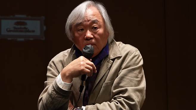 5월 16일 서울 거암아트홀에서 기자간담회를 하고 있는 피아니스트 백건우