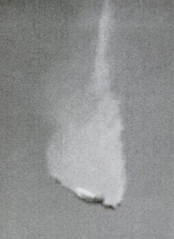 날개가 부러져 추락하는 BOAC 항공기 (자료 : Admiral Cloudberg)