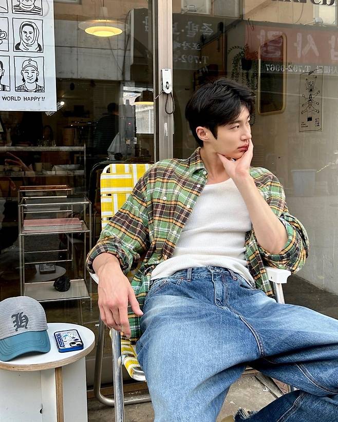 변우석 인스타그램 @byeonwooseok