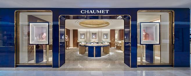 롯데면세점 명동본점 10층 쇼메(CHAUMET) 부티크 전경.