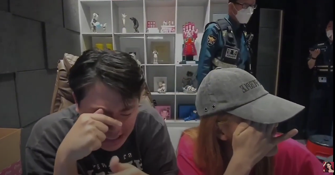 유튜버 오킹 라이브 방송 캡처