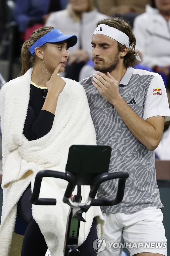 올해 3월 이벤트 대회에 나온 치치파스(오른쪽)와 바도사.  [EPA=연합뉴스]