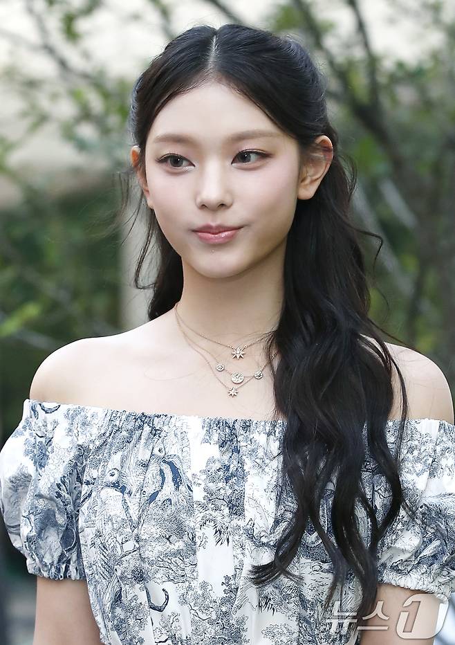 뉴진스 해린이 29일 서울 성동구 디올에서 열린 포토행사에서 미소짓고 있다. ⓒ News1 권현진 기자