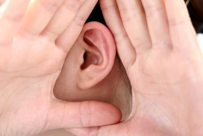 돌발성 난청은 급격한 청력 저하를 유발할 수 있어 발견 즉시 치료하는 것이 좋다./사진=클립아트코리아