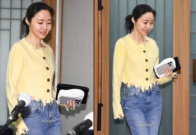 31일 민희진 어도어 대표가 2차 기자회견장에 들어서고 있다. 유용석 기자