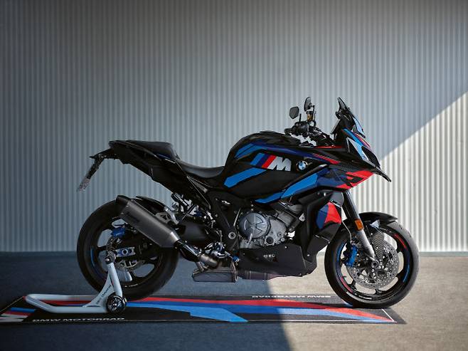 BMW 뉴 M 1000 XR.(사진=BMW 모토라드)