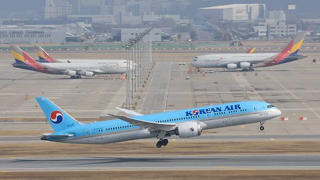 2월 13일 인천국제공항 전망대에서 바라본 공항 계류장.(사진=연합뉴스)