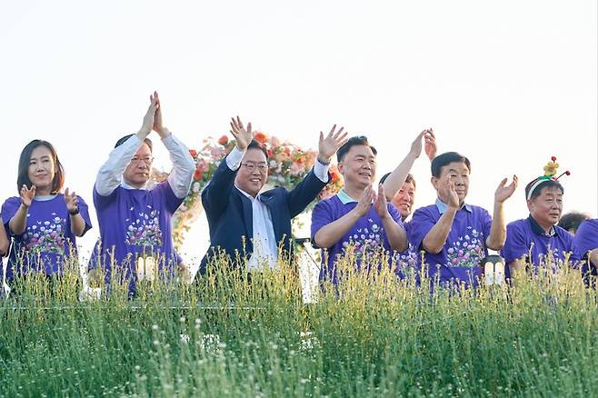 지난해 천일홍 축제에 참여한 강수현 양주시장. /양주시 제공