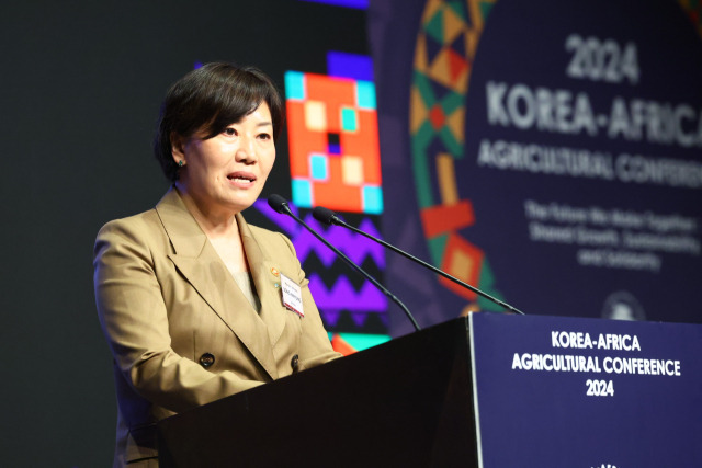 송미령 농림축산식품부 장관이 5일 서울 중구 더플라자 호텔에서 개최된 ‘한-아프리카 농업 컨퍼런스’에서 축사를 하고 있다. 사진 제공=농식품부