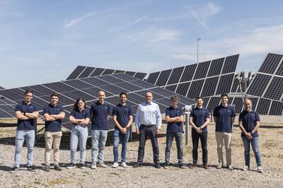 The TrinaTracker team outside the Viana plant. (Photo: TrinaTracker)