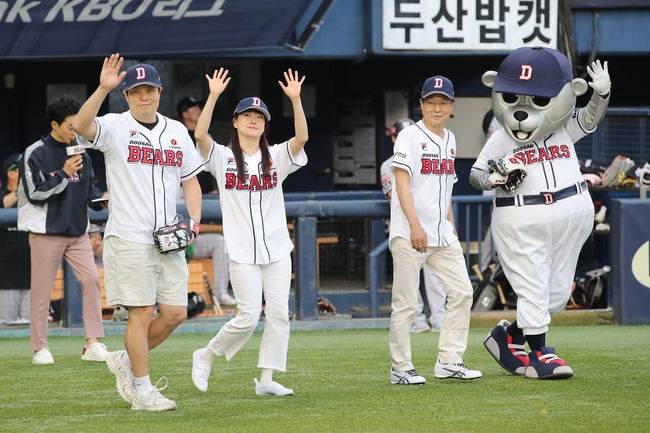 이유진 씨 가족 / 두산 베어스 제공