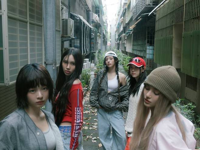 [서울=뉴시스] 뉴진스. (사진=어도어 제공) 2024.06.08. photo@newsis.com *재판매 및 DB 금지