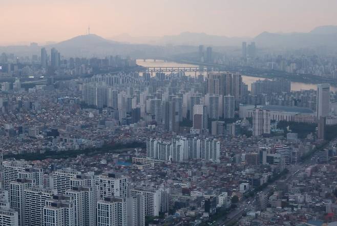 상공에서 바라본 서울 강남구, 송파구 일대 아파트단지 전경. 사진=연합뉴스