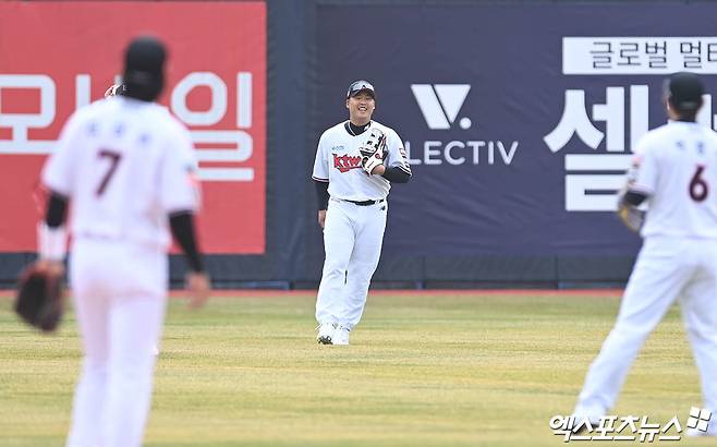 강백호는 9일 열릴 '2024 신한 SOL Bank KBO 리그' LG와 주말 3연전 마지막 경기에서 3번타자 우익수로 선발 출전한다. 엑스포츠뉴스 DB